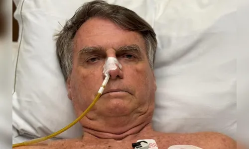Bolsonaro começa dieta líquida após 17 dias internado, diz boletim
