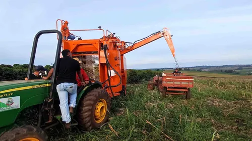 O que antes exigia 25 pessoas trabalhando o dia inteiro, agora é feito em poucas horas.