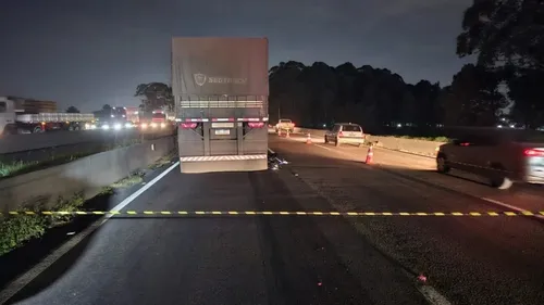 Outro ocupante da motocicleta foi encaminhado para o hospital