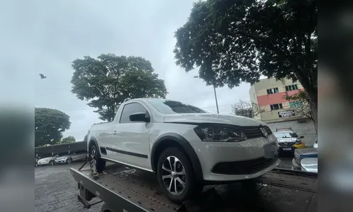 PM apreende veículo com chassi adulterado no centro de Apucarana
