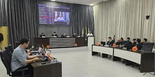 Sessão da Câmara de Apucarana