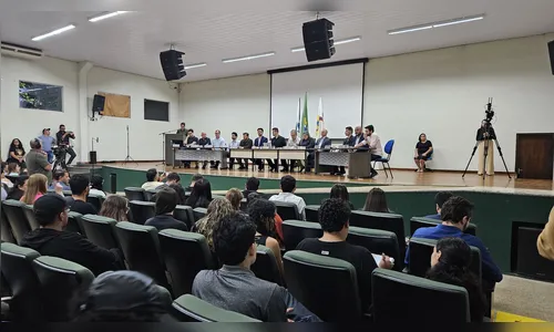 Câmara de Apucarana realiza sessão itinerante no campus da Unespar