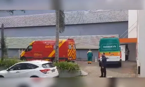 Criança de 7 anos cai do terceiro andar de prédio de colégio no PR