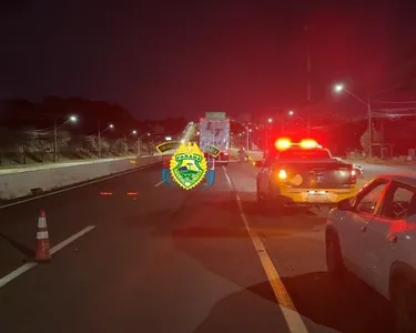 Todos seguiam sentido Tamarana–Londrina quando houve o choque lateral entre os veículos.