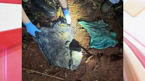 Um dos suspeitos que estavam presos apontou um local, na aérea rural do município, onde peças de roupas de Edmar foram encontradas