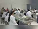 IFPR forma alunos na fabricação de produtos de limpeza em Ivaiporã