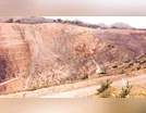 Estudo aponta que 99,9% do ouro está no centro da Terra e metal está "vazando"