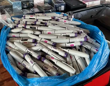 400 canetas injetáveis de emagrecimento são apreendidas no Paraná