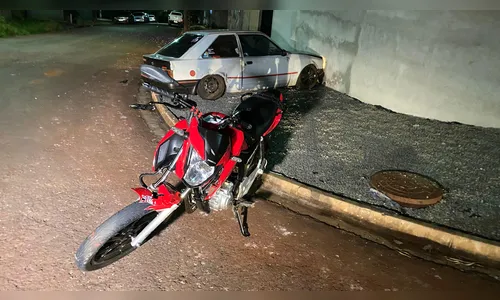 Acidente entre carro e moto deixa um ferido em Apucarana