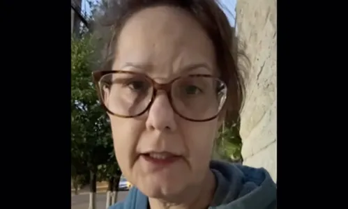 Tiktoker choca com antes e depois de plásticas aos 50 anos