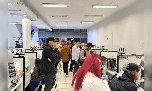 Mutirão de empregos oferta 800 vagas para migrantes e refugiados no PR