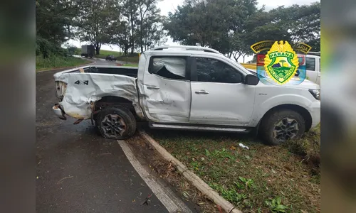 Motorista de Frontier fica ferido após acidente com caminhão em Cruzmaltina