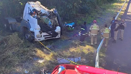 Acidente foi na tarde de sexta-feira