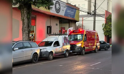 Colisão entre carro e moto mobiliza Siate no centro de Apucarana