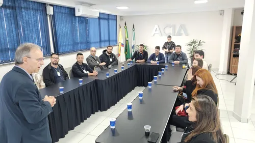 Aconteceu nesta terça, a primeira reunião voltada à estruturação do Conselho Acia Jovem