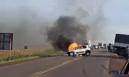 Três pessoas morrem em engavetamento seguido de incêndio na BR-369