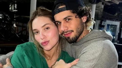 Ao terminar, eles fizeram questão de deixar claro que não manteriam o casamento apenas para manter a imagem de família feliz