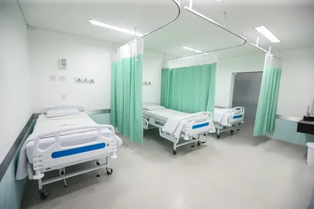Ao todo, 77 novos leitos foram criados como parte das ações estratégicas para ampliar a capacidade de internação hospitalar durante o período de sazonalidade dessas síndromes