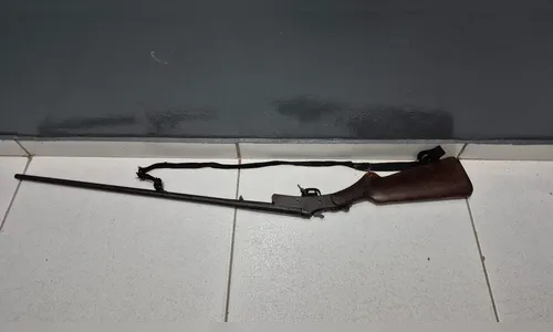 Homem armado é preso após ameaçar pessoas em Califórnia