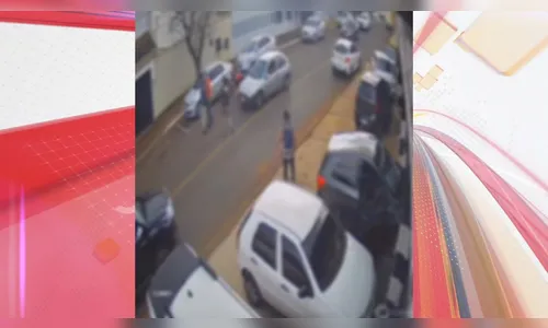 Briga de trânsito em Apucarana termina em troca de socos; veja o vídeo