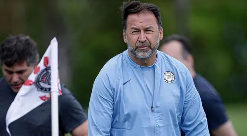 Augusto Melo foi afastado da presidência do Corinthians