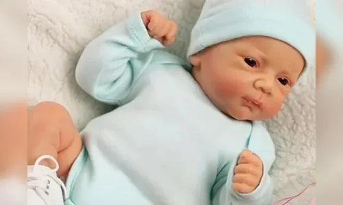 'Mãe' de bebê reborn processa empresa que negou licença-maternidade