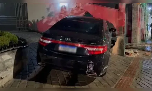 Briga de casal termina com mulher atropelada e homem preso em Londrina