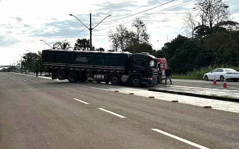Colisão foi por volta das 16h20