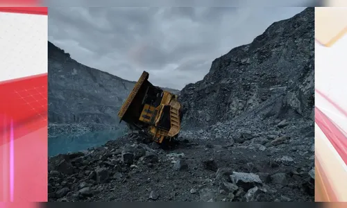 Motorista morre após caminhão despencar de 50 metros em mina do PR