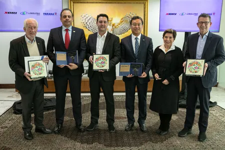 Curitiba, 04 de junho de 2025 - O Governador Carlos Massa Ratinho Junior em reunião com representantes da XBRI Pneus e LingLong.