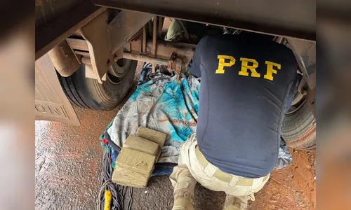 PRF e PMPR apreendem quase 70 quilos de pasta base de cocaína no PR