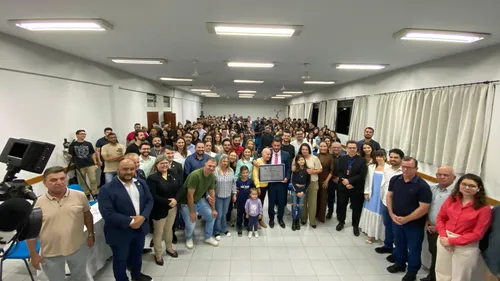 "É, na verdade, um combustível para gente continuar ainda mais trabalhando a favor da educação da região", afirmou Paulo