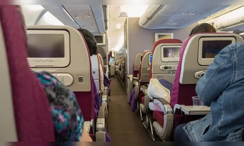 Homem finge ser comissário e voa mais de 30 vezes sem pagar