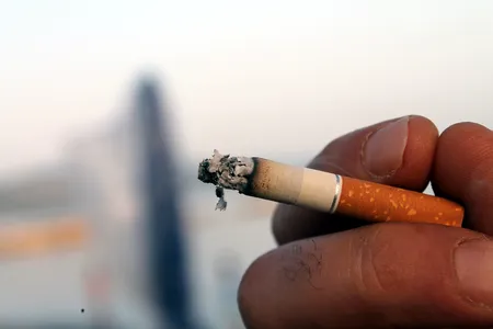 Entre 2023 e 2024, a prevalência de fumantes no País cresceu aproximadamente 25%