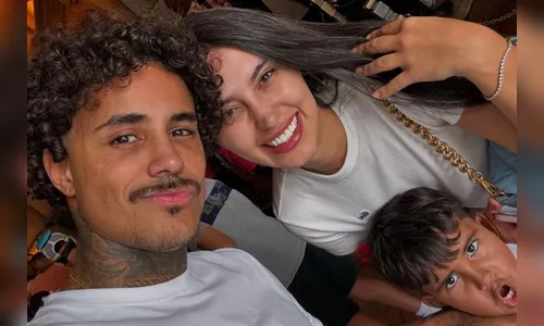 Esposa de MC Livinho anuncia separação, mas apaga post em minutos