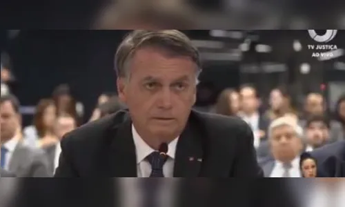 Bolsonaro faz brincadeira e convida Moraes para ser seu vice em 2026