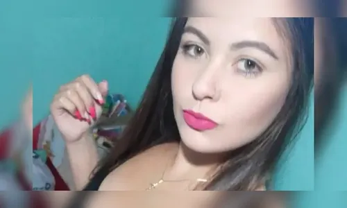 Jovem é encontrada morta ao lado da filha de 1 ano em casa no Paraná