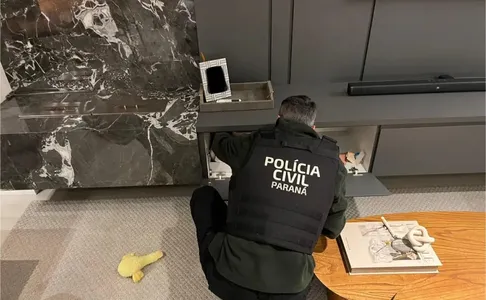 Mandado foi cumprido na casa de médico em Curitiba