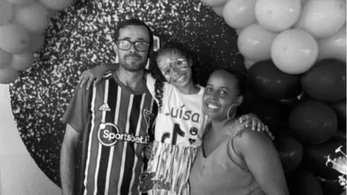 Marcos Aurelio dos Santos, a esposa Monielle Pereira Barbosa Santos e a filha