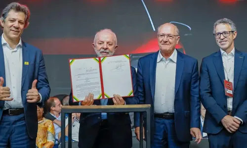 Moradores do Rio de Janeiro avaliam negativamente o governo Lula, segundo levantamento do Instituto Paraná Pesquisas