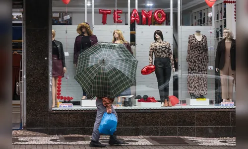 Procon alerta para prazos de entrega e troca de presentes