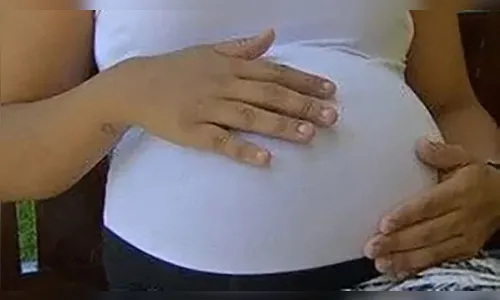 Homem agride companheira gestante e foge antes da chegada da PM