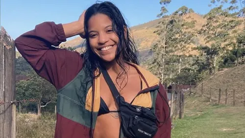 O corpo será levado em uma aeronave