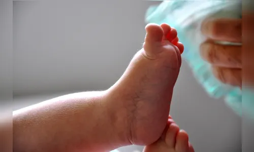 Recém-nascido é levado morto em sacola para a maternidade