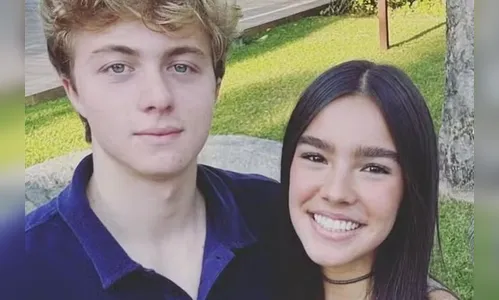 Benício Huck e Duda Guerra são vistos de mãos dadas após terminarem