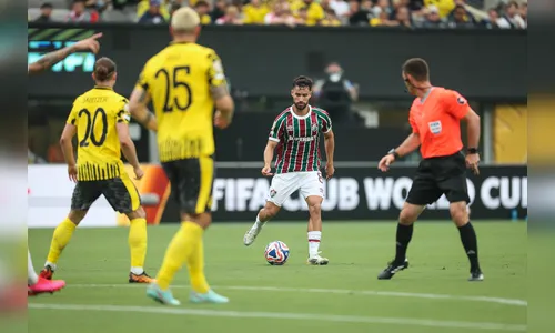 Fluminense domina Borussia Dortmund, mas fica no empate