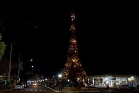 Operação ocorreu na madrugada na Praça França