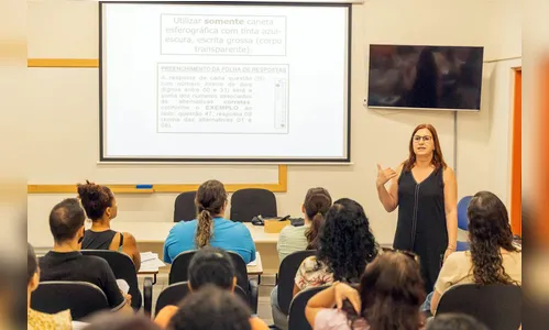 Inscrições para fiscais do vestibular da UEM começam sexta (13)