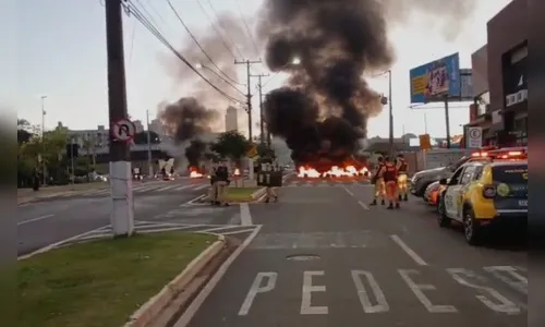 Pessoas protestam contra morte de jovem em Londrina; vídeo
