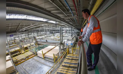 Outro resultado positivo do Estado veio da indústria, cuja produção avançou 5,3% no 1º quadrimestre de 2025, quase quatro vezes mais do que os 1,4% do setor em nível nacional